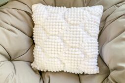 Free Octagon Bobble Crochet Pillow Pattern